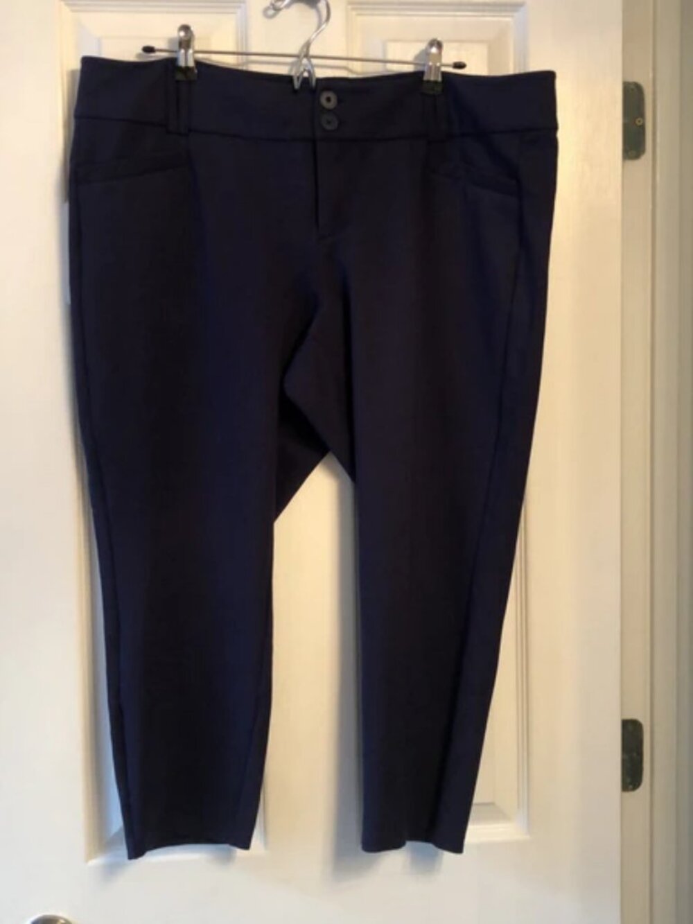 Torrid size 18 cropped trouser ponte pant